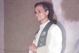 Papa Leão XIV completa 44 anos de ordenação sacerdotal marcados por missão, formação e proximidade pastoral