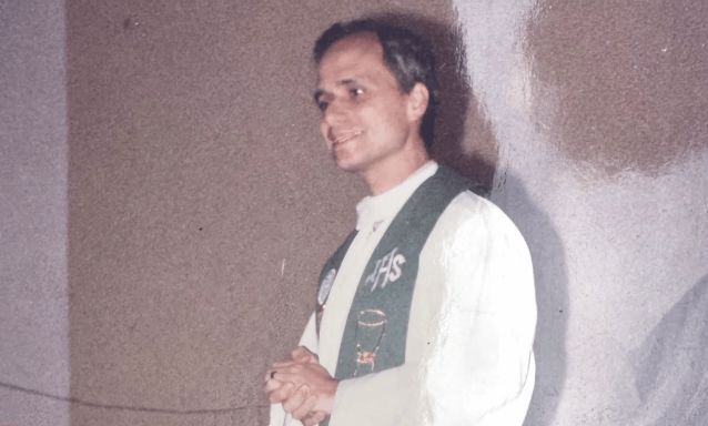 Papa Leão XIV completa 44 anos de ordenação sacerdotal marcados por missão, formação e proximidade pastoral
