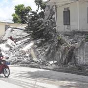 Cúria Diocesana de Les Cayes, onde morreram um padre e duas colaboradoras da igreja. (foto por Arquivo Ir. Liani)