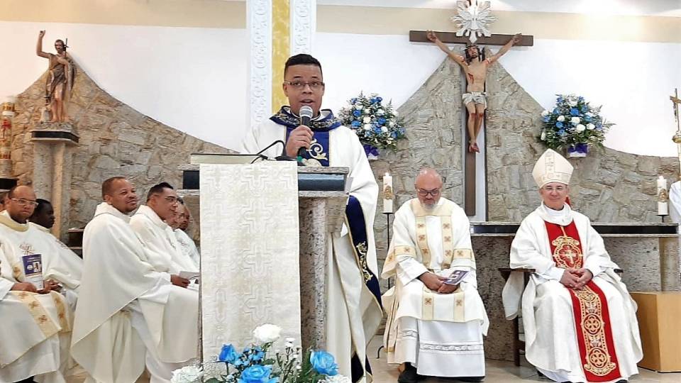 Padre Tiago Jacinto: “permanecer unido no amor de Deus e fazer sempre sua vontade”