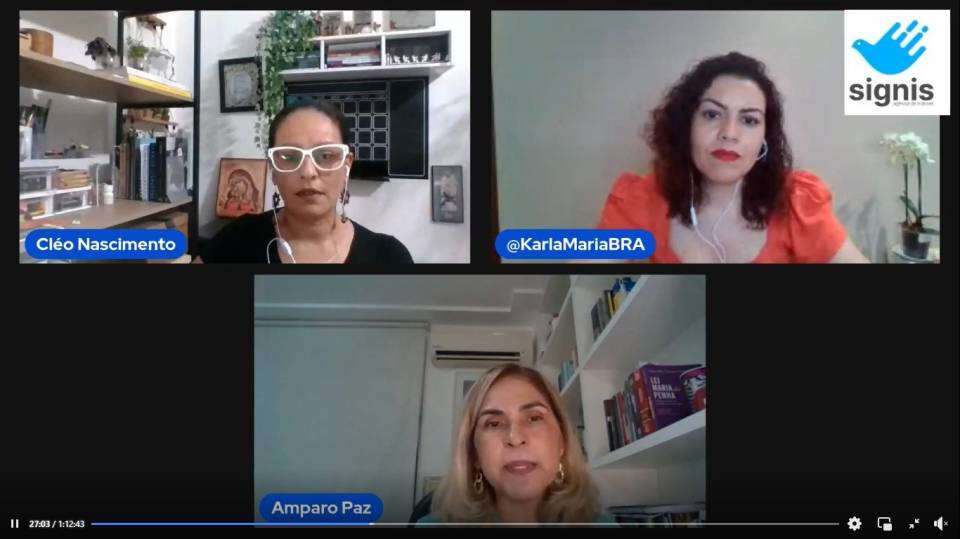 A promotora Maria do Amparo de Sousa Paz (na parte de baixo do vídeo) conversa com as jornalistas Cléo Nascimento e Karla Maria